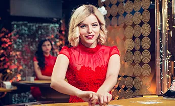 Hình ảnh minh họa tự loại trừ, với biểu tượng đồng hồ đếm ngược và người chơi tạm nghỉ.